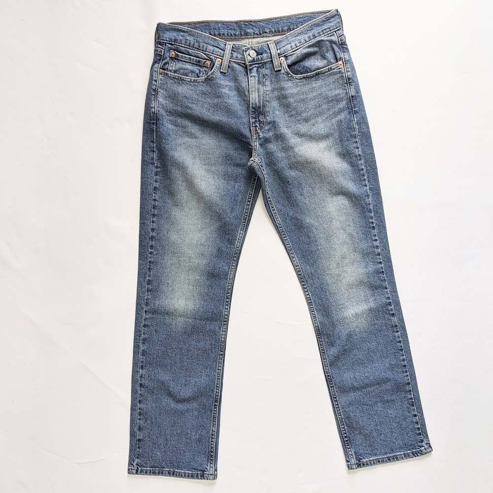 Levi's 514 Timeless Medium Wash Classic Straight-Fit Jeans